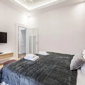 Delux Downtown In Jewish Quarter Apartment